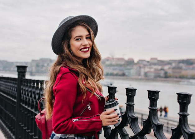 Stylish Canadian sugar baby at an upscale event